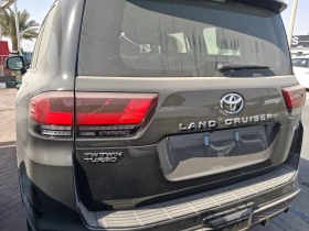 Toyota Land cruiser 300 VX-R 3.3L V6 Turbo-Diesel 303HP / FULL, снимка 6