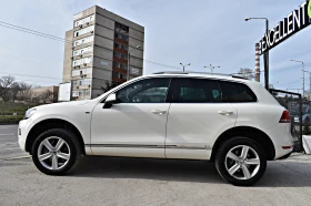 VW Touareg 4.2TDI* EXCLUSIVE* AIRMA* ОБДУХВАНЕ* ПОДГРЕВИ* ПАН, снимка 3