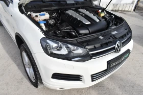 VW Touareg 4.2TDI* EXCLUSIVE* AIRMA* ОБДУХВАНЕ* ПОДГРЕВИ* ПАН, снимка 16