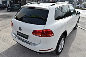 VW Touareg 4.2TDI* EXCLUSIVE* AIRMA* ОБДУХВАНЕ* ПОДГРЕВИ* ПАН, снимка 5