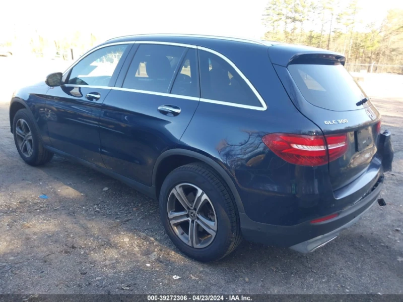 Mercedes-Benz GLC 300 4MATIC обдух* безключово* 360* памет* парктроник* , снимка 3 - Автомобили и джипове - 47590721