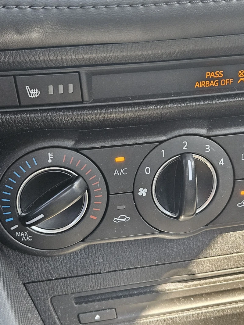 Mazda CX-3, снимка 4 - Автомобили и джипове - 52939646