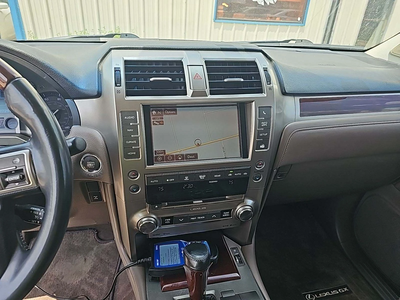Lexus GX 460 PREMIUM Обдух* Автопарк* М.точка* Пано*  - изображение 9