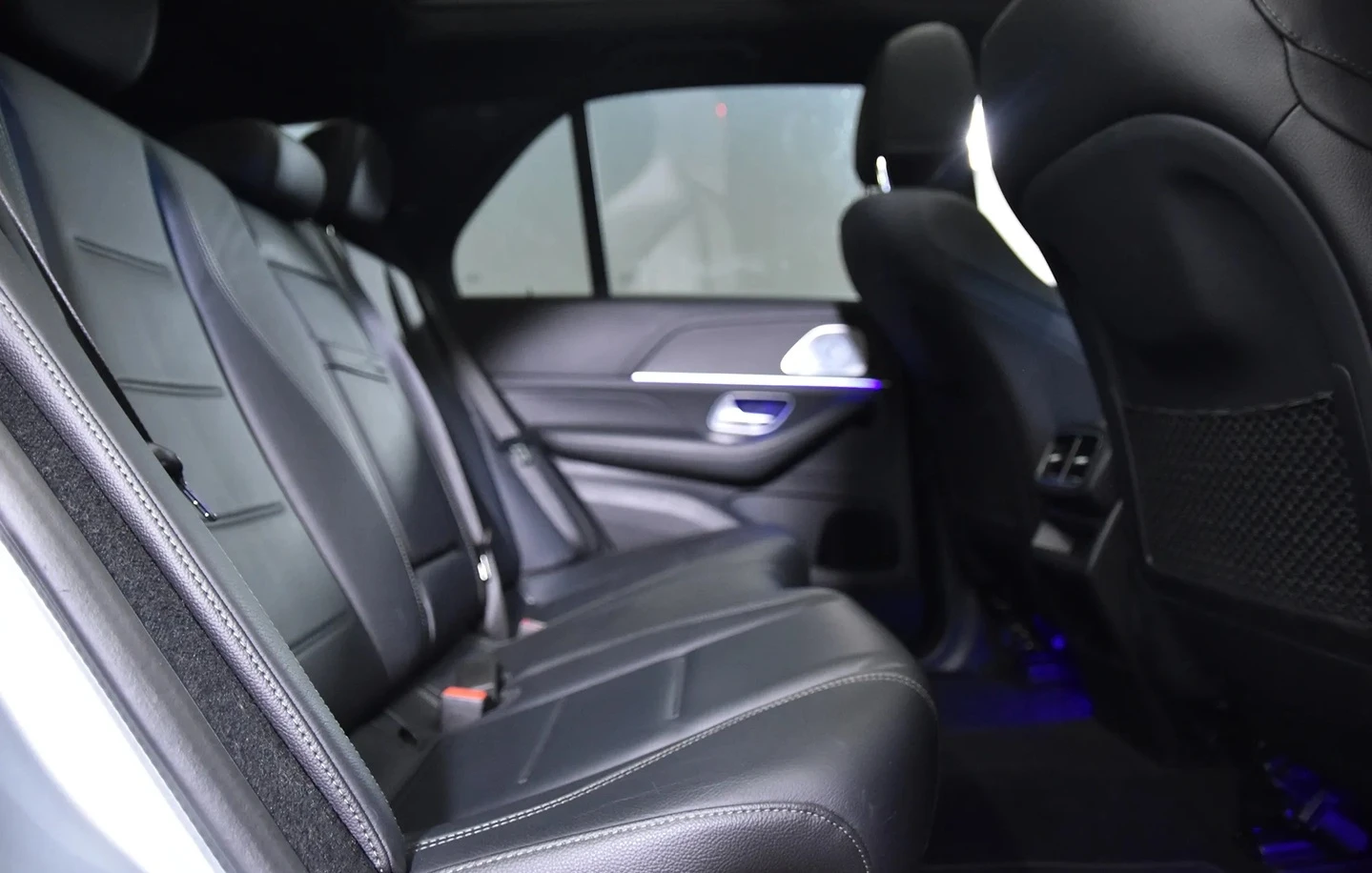 Mercedes-Benz GLE 350 de 4MATIC AMG-Line, снимка 9 - Автомобили и джипове - 53998834