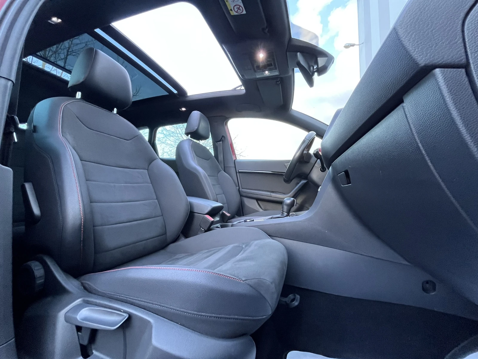 Seat Ateca FR 2.0 TSI 4x4 от България, снимка 10 - Автомобили и джипове - 54251731