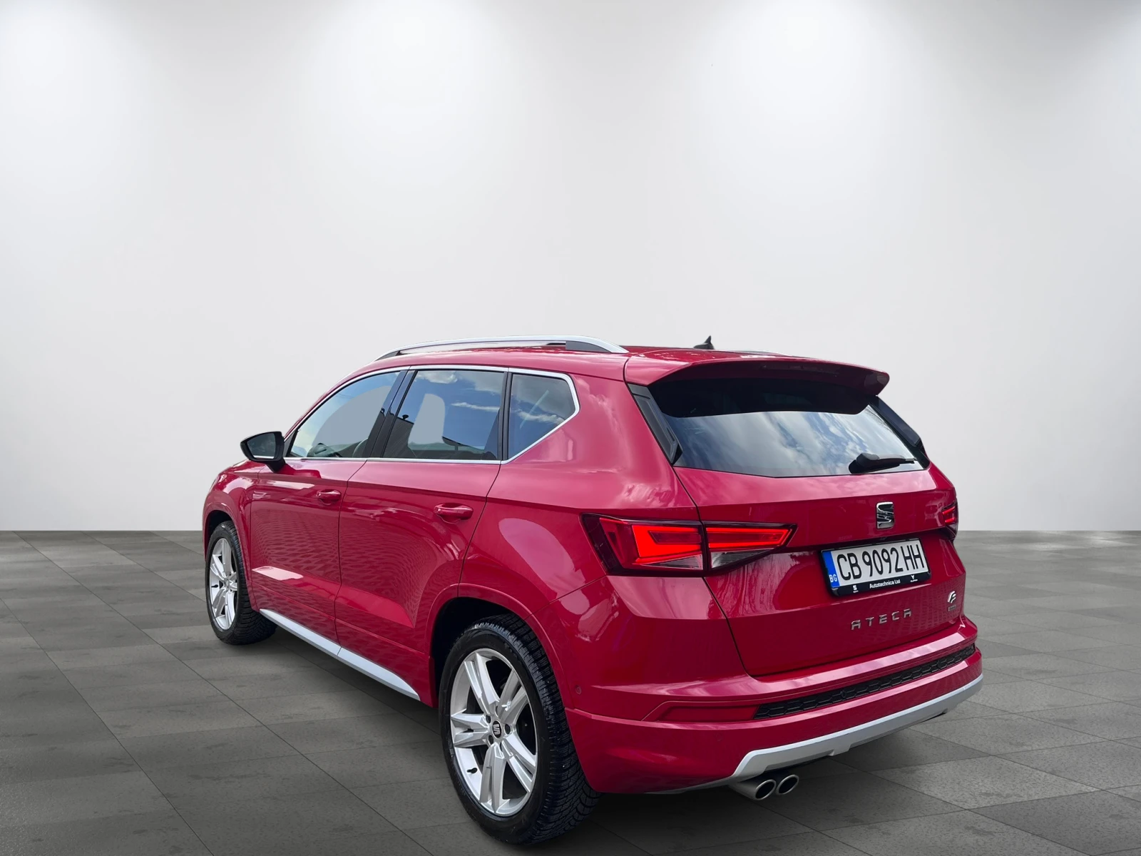 Seat Ateca FR 2.0 TSI 4x4 от България, снимка 5 - Автомобили и джипове - 54251731