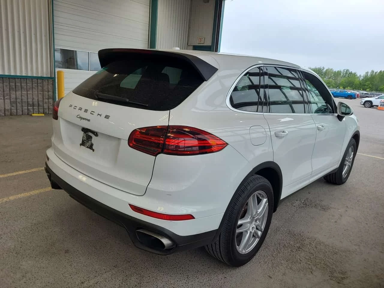 Porsche Cayenne AWD/CARFAX/Подгрев/Панорама/2 ключа , снимка 3 - Автомобили и джипове - 54760761