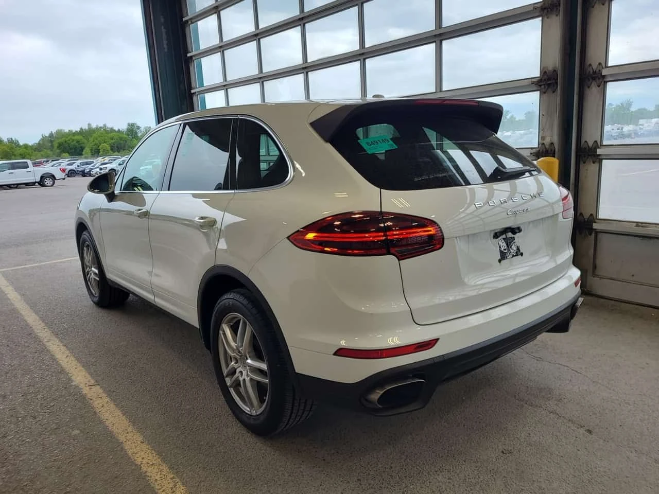 Porsche Cayenne AWD/CARFAX/Подгрев/Панорама/2 ключа , снимка 4 - Автомобили и джипове - 54760761