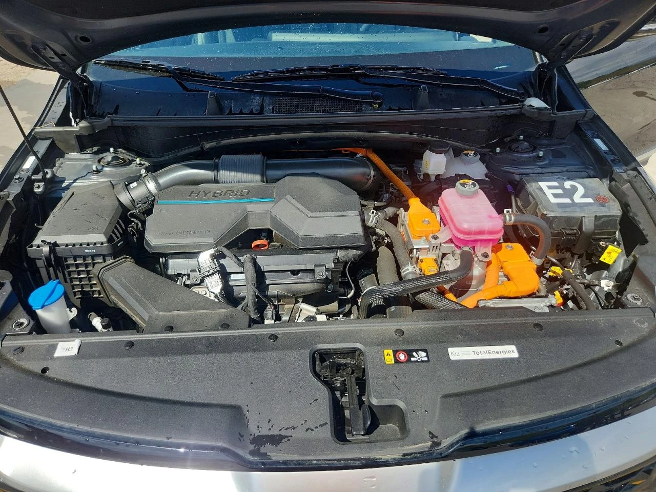 Kia Sportage HYBRID* AWD* КОЖА* ПОДГРЕВ* КАМЕРА* LED* , снимка 12 - Автомобили и джипове - 55526085