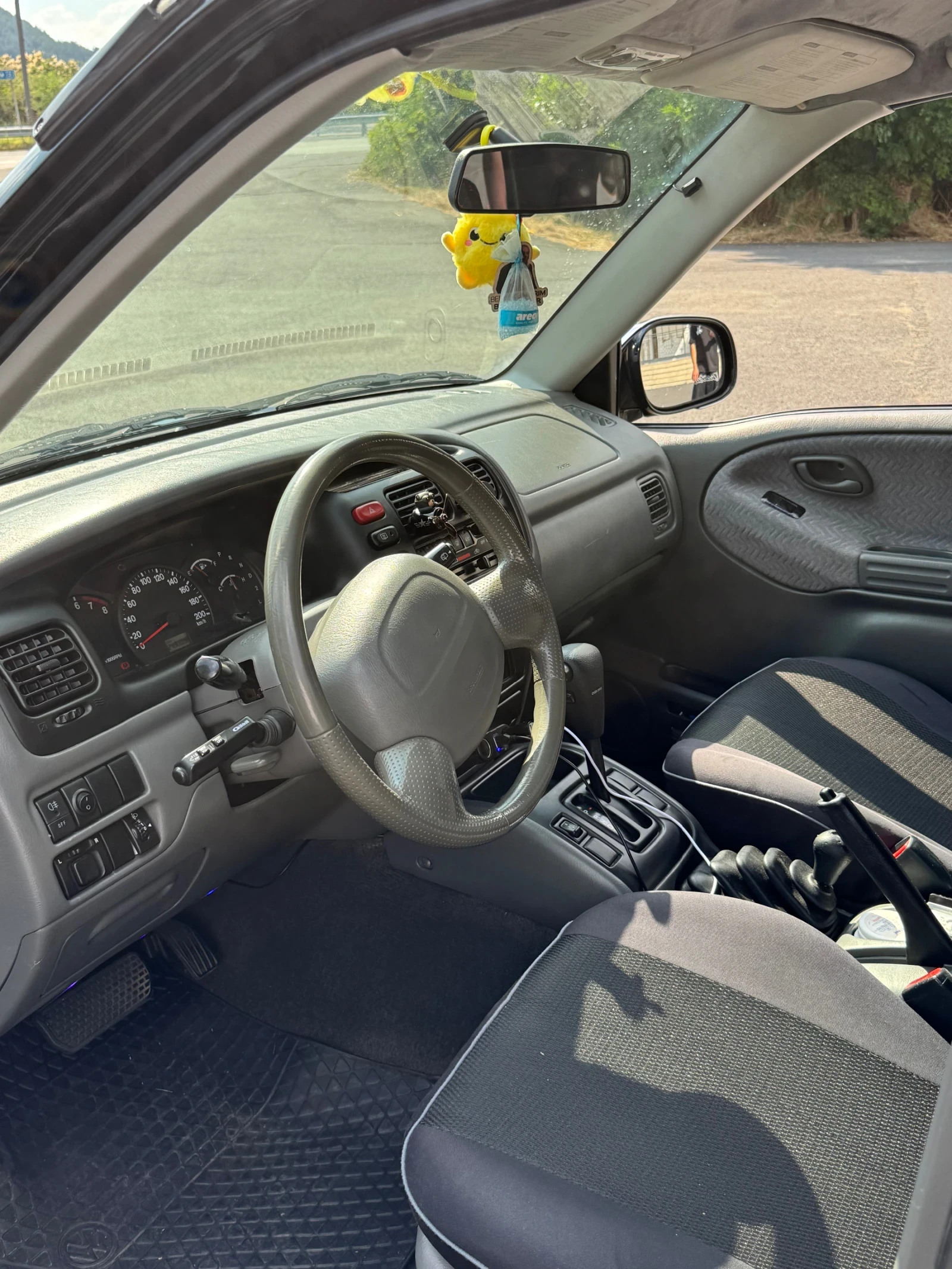 Suzuki Grand vitara, снимка 6 - Автомобили и джипове - 55577952
