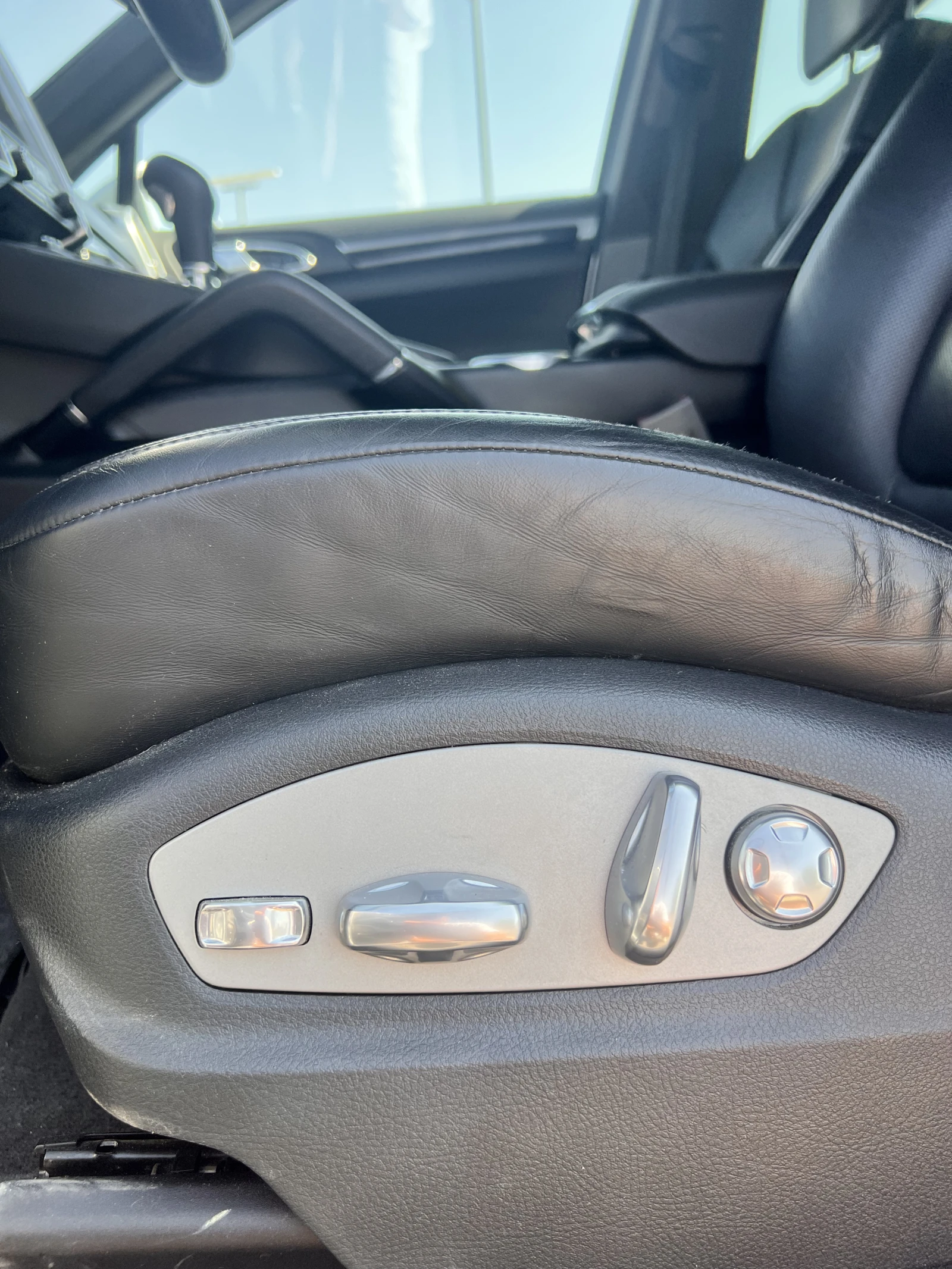Porsche Cayenne Platinum Edition 3.6 Бензин, снимка 15 - Автомобили и джипове - 56156616