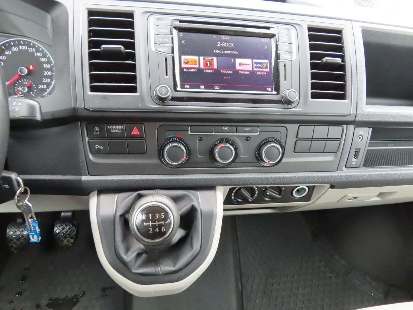 VW Transporter VW Transporter Kasten S TDI BMT 5.8 m3 - изображение 10