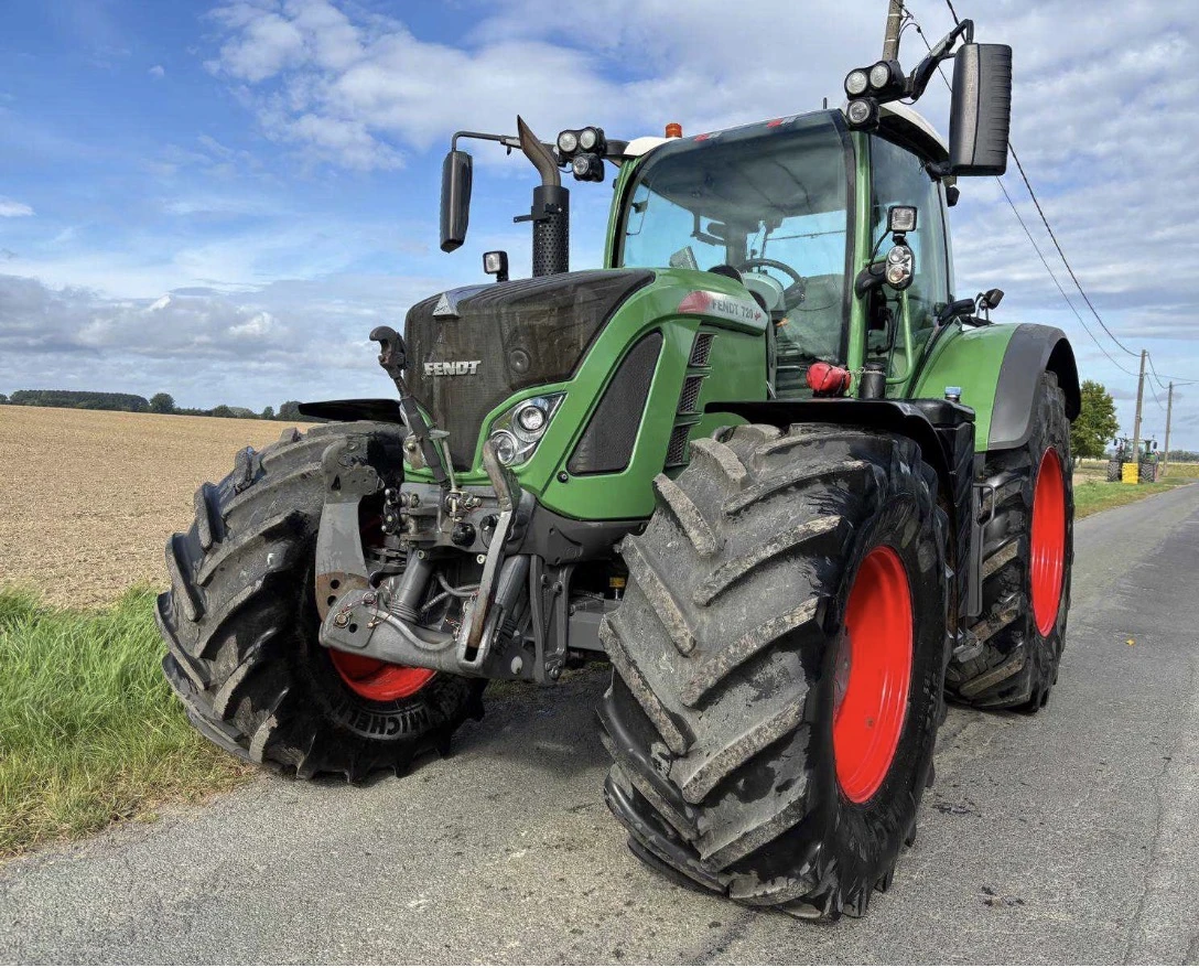 Трактор Fendt 720 Vario S4, снимка 4 - Селскостопанска техника - 53803969