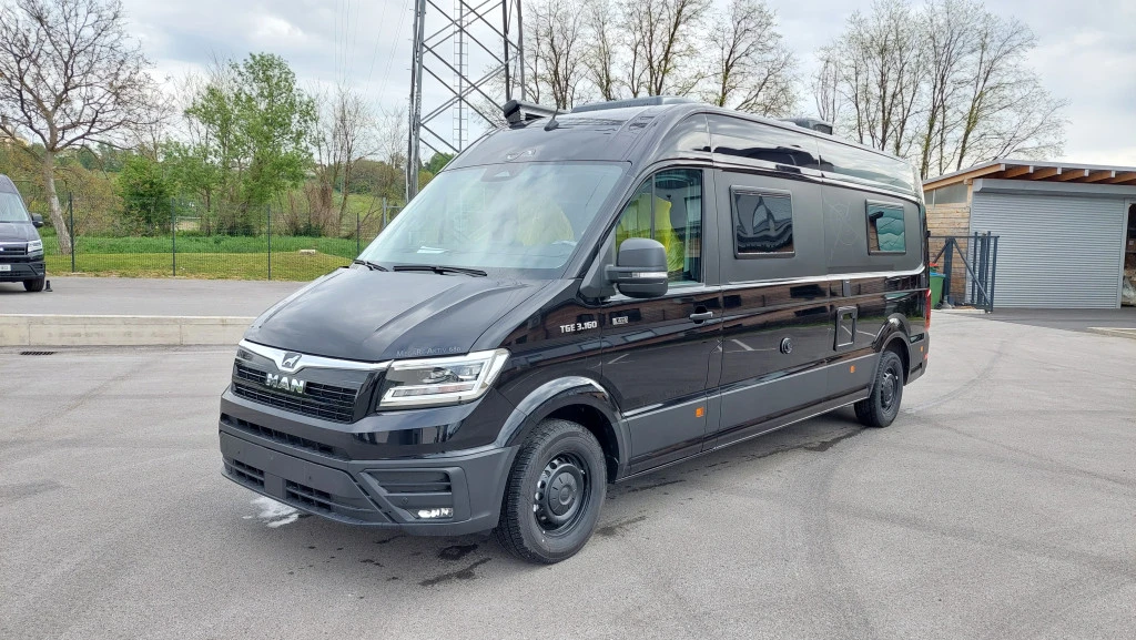 Кемпер Други M181931 - Mega Re-Aktiv 680 S - 4x4, снимка 2 - Каравани и кемпери - 53983822