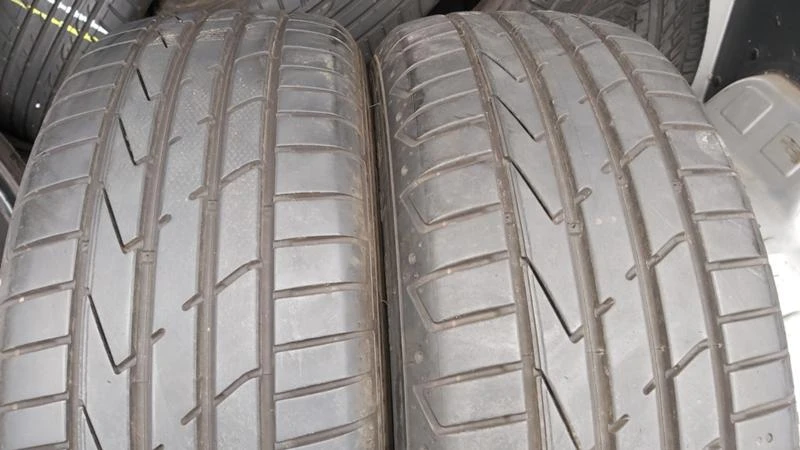 Гуми Летни 205/60R16, снимка 1 - Гуми и джанти - 29263378