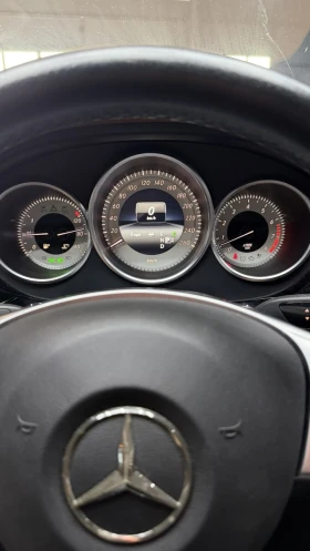 Mercedes-Benz CLS 550 * МАСАЖ* ДИСТРОНИК* 360 КАМЕРА* ВЪЗДУХ* ОБДУХВАНЕ*, снимка 7