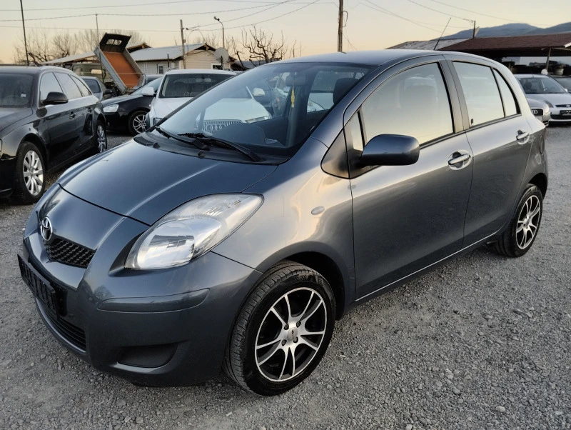 Toyota Yaris 1.3 БЕНЗИН, снимка 6 - Автомобили и джипове - 46472403