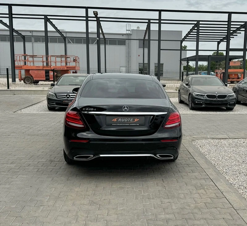 Mercedes-Benz E 220 d AMG Pack Подгрев/Камера/Head-up, снимка 5 - Автомобили и джипове - 45418442