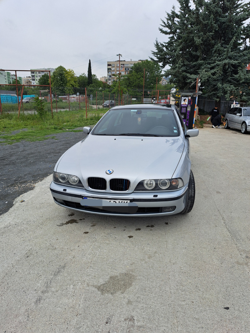 BMW 525, снимка 1 - Автомобили и джипове - 45839403