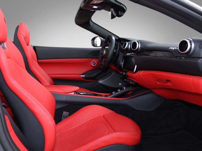 Ferrari Portofino M = Carbon= Brembo Carbon Ceramic Гаранция, снимка 10 - Автомобили и джипове - 46446956