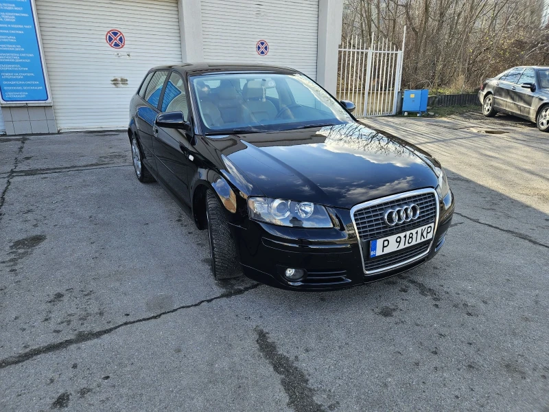 Audi A3 2.0TDI..100% ОБСЛУЖЕНА/КОЖЕН САЛОН/КСЕНОН, снимка 3 - Автомобили и джипове - 48546274