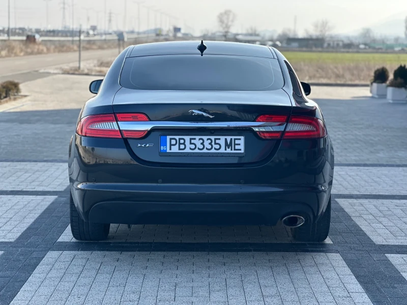 Jaguar Xf 2.2 200кс, снимка 4 - Автомобили и джипове - 49445215