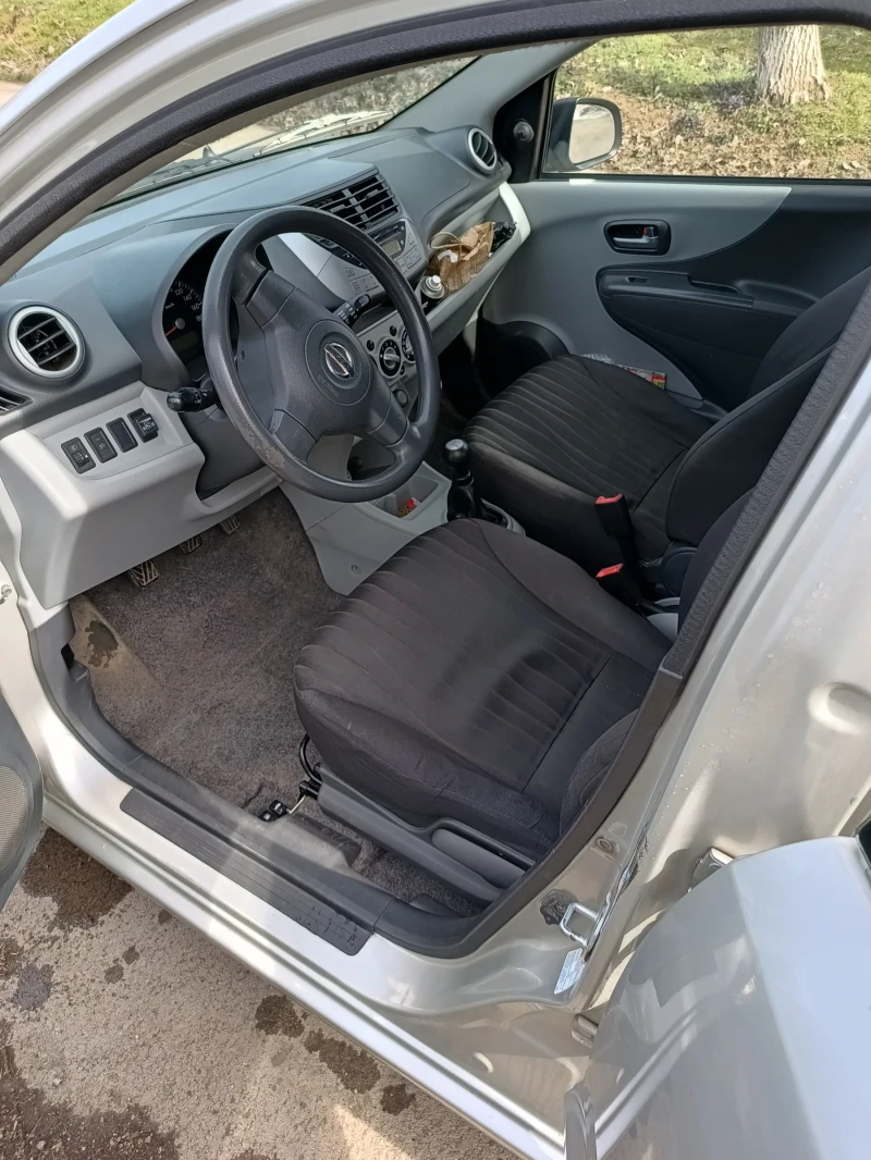 Nissan Pixo 2009 г., снимка 12 - Автомобили и джипове - 49493529