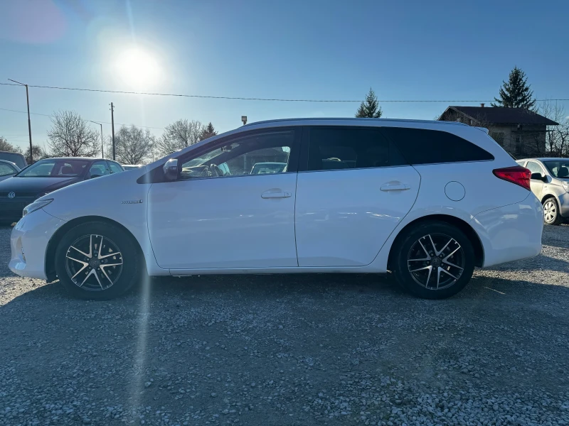 Toyota Auris 1.8 Hybrid/99HP/EURO 5B/LED/NAVI, снимка 7 - Автомобили и джипове - 49579006