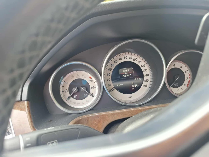 Mercedes-Benz E 350  4MATIC, снимка 9 - Автомобили и джипове - 52149778