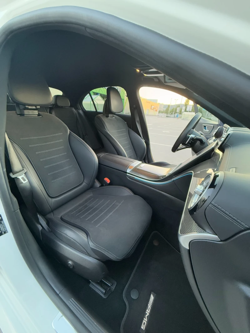 Mercedes-Benz C 300 4MATIC AMG , снимка 8 - Автомобили и джипове - 52450254
