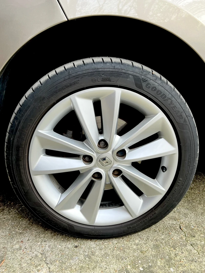 Renault Megane Grandtour 1.9 dCi, снимка 7 - Автомобили и джипове - 52555075