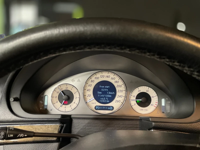 Mercedes-Benz E 320 FACE* 4X4* AIR* BI XENON* NAVI* , снимка 13 - Автомобили и джипове - 52697431