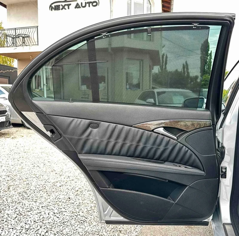 Mercedes-Benz E 320 FACE* 4X4* AIR* BI XENON* NAVI* , снимка 13 - Автомобили и джипове - 52697431