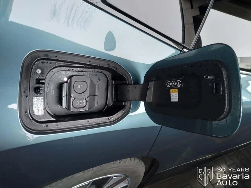 BMW iX 40 xDrive Sport, снимка 12 - Автомобили и джипове - 52833511