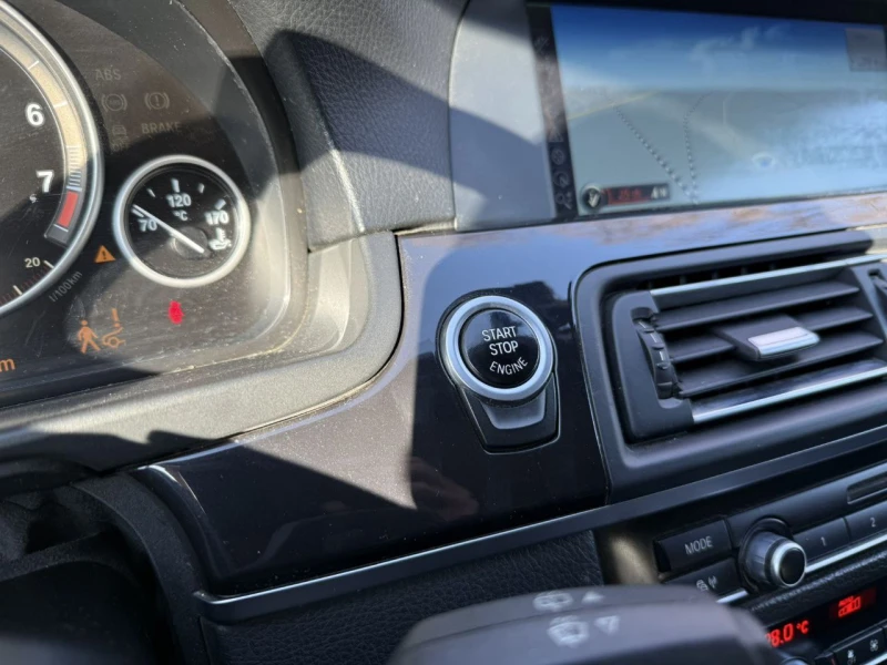 BMW 523 3.0i 204 к.с., снимка 12 - Автомобили и джипове - 53255199