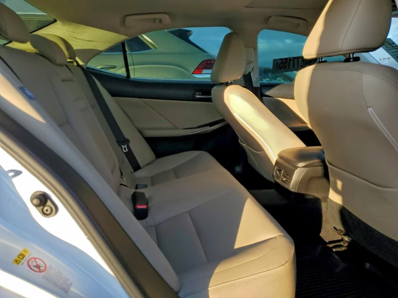 Lexus IS 300 AWD* ОБДУХВАНЕ* ПОДГРЕВ* ПАНО* КАМЕРА, снимка 10 - Автомобили и джипове - 53244815