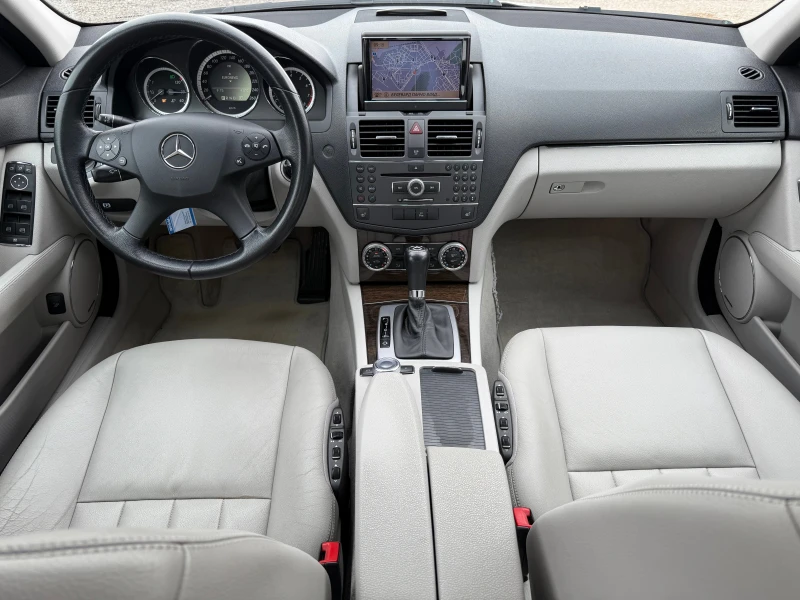 Mercedes-Benz C 350 V6 4Matic* АВТОМАТ* КАМЕРА* ПОДГРЕВ* КОЖА* NAVI, снимка 9 - Автомобили и джипове - 53301658