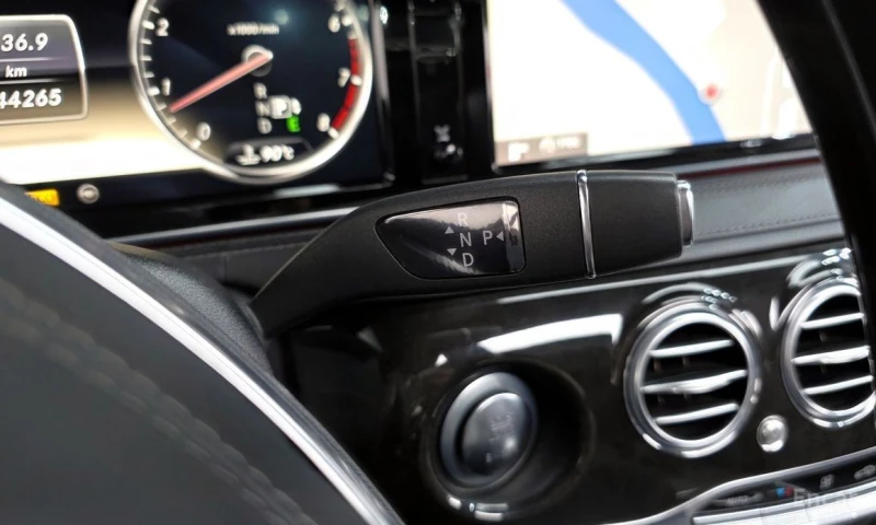 Mercedes-Benz S 500, снимка 9 - Автомобили и джипове - 53515933