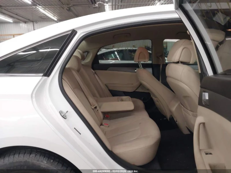 Hyundai Sonata 2.4l Se, снимка 8 - Автомобили и джипове - 53577404