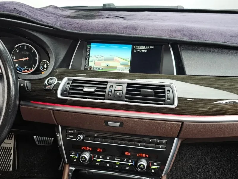 BMW 5 Gran Turismo (F07) Gt 30D xDrive, снимка 13 - Автомобили и джипове - 54893350