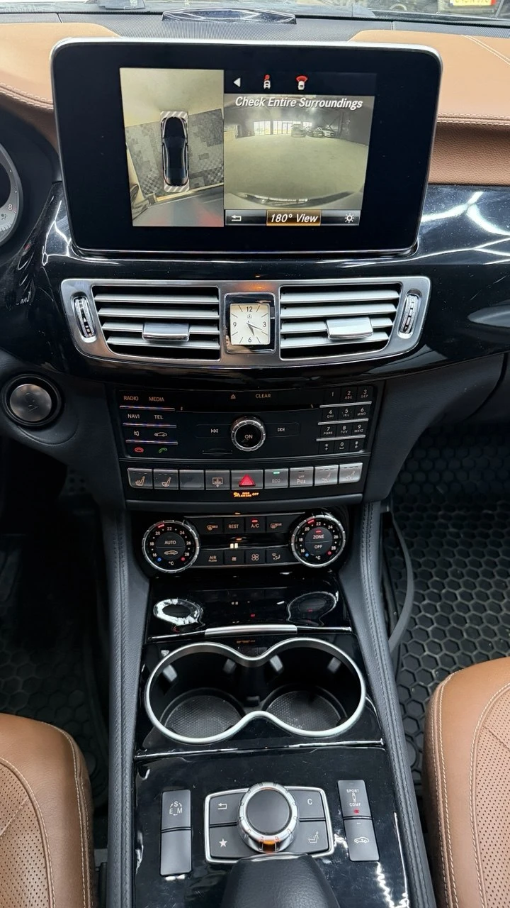 Mercedes-Benz CLS 550 * МАСАЖ* ДИСТРОНИК* 360 КАМЕРА* ВЪЗДУХ* ОБДУХВАНЕ*, снимка 8 - Автомобили и джипове - 55001264
