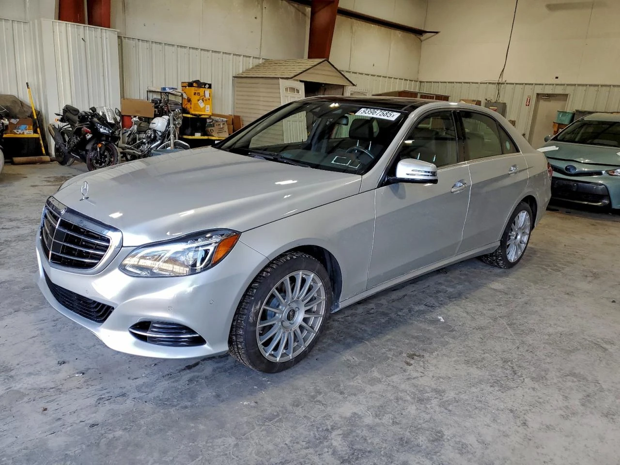 Mercedes-Benz E 350 4MATIC Luxury* harman/kardon* подгрев* панорама* , снимка 1