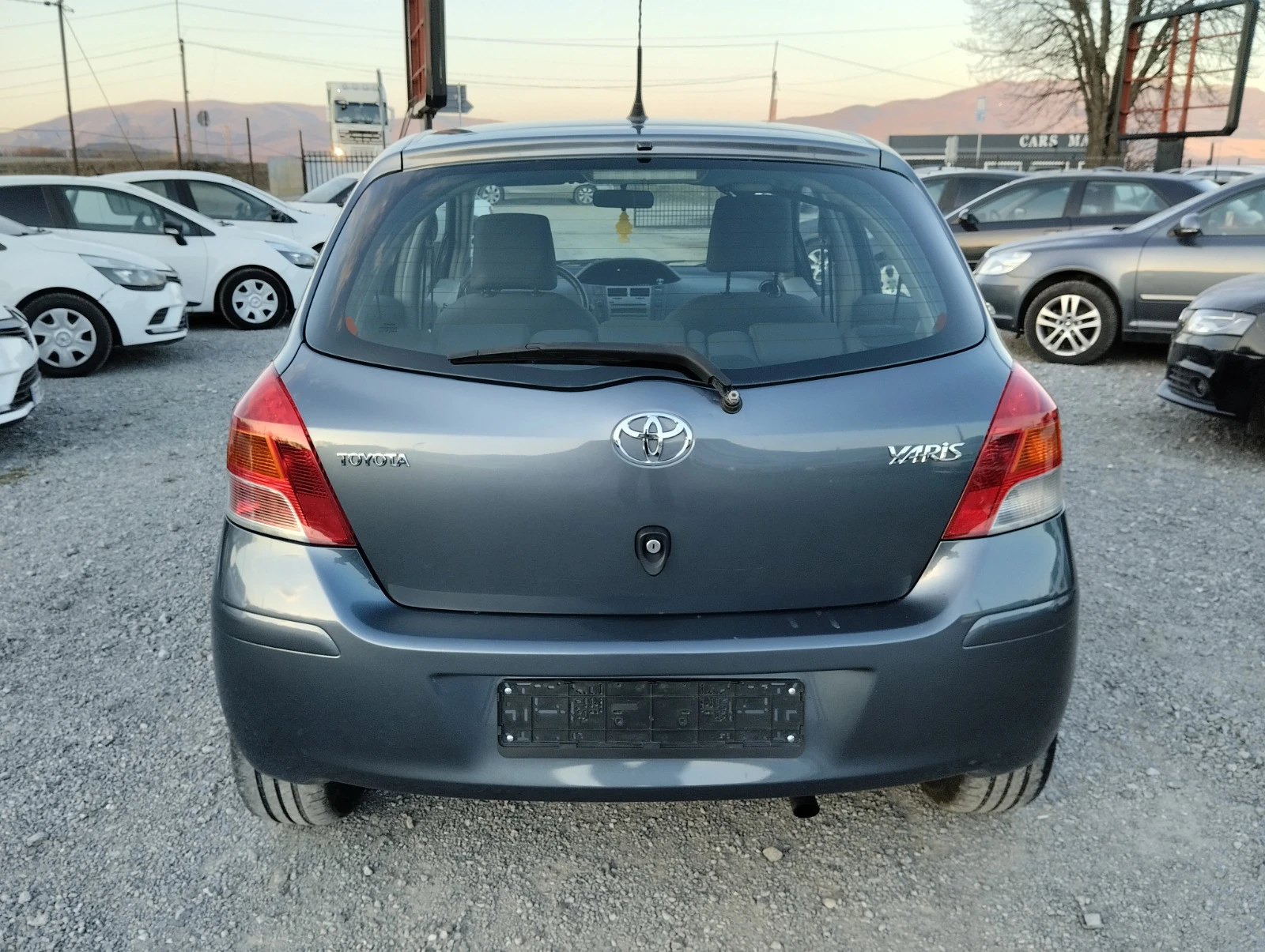 Toyota Yaris 1.3 БЕНЗИН - изображение 4