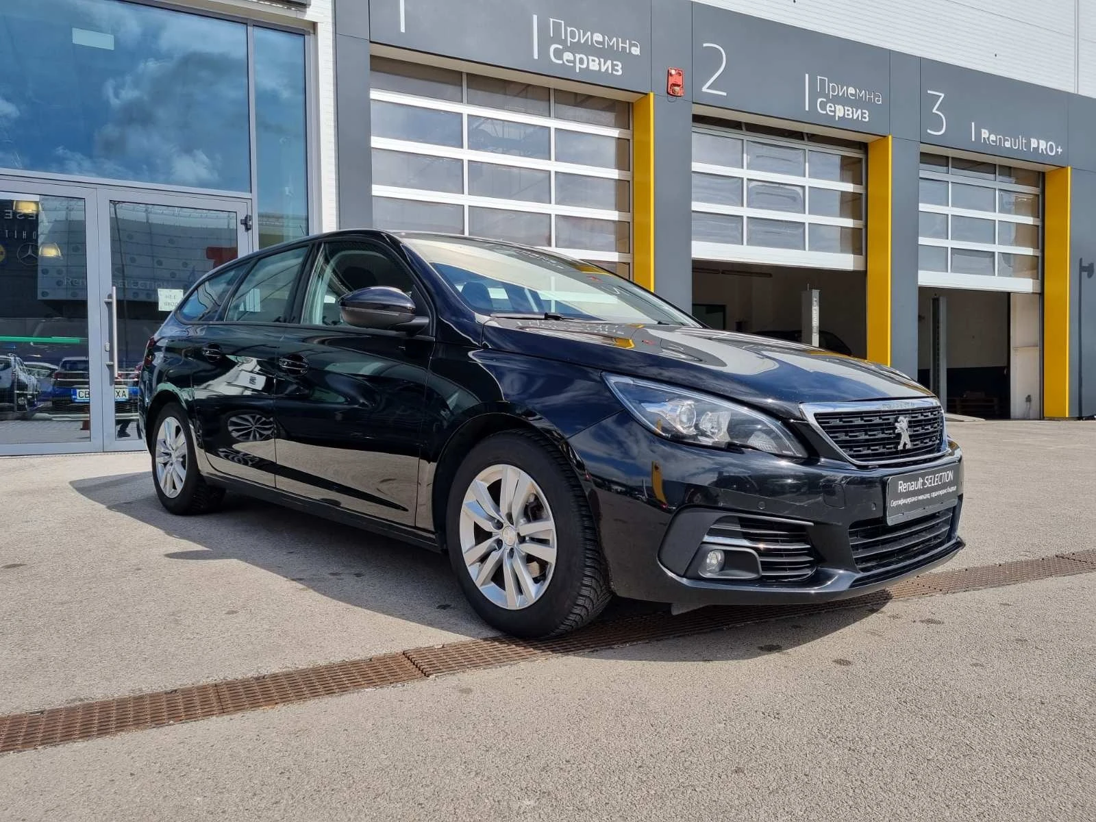 Peugeot 308 II SW 1.6 HDi 130 - изображение 2