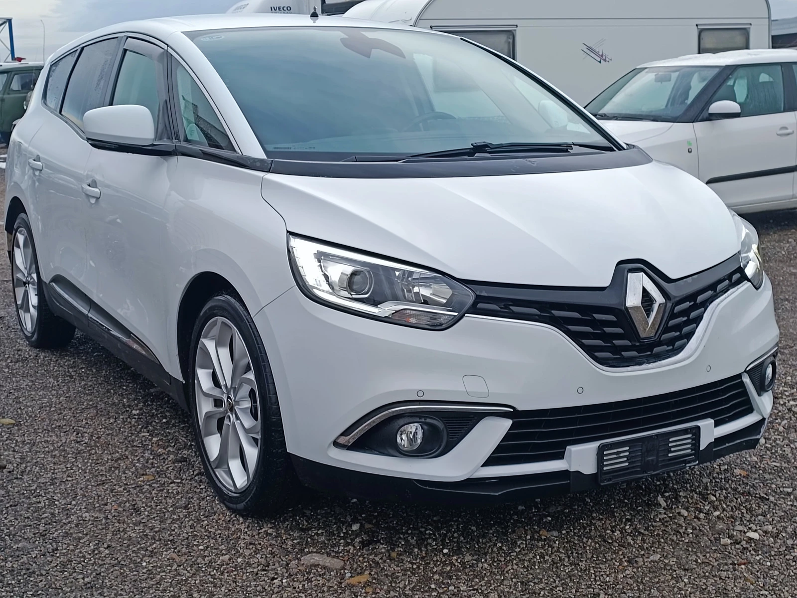 Renault Grand scenic 2019г. 7 места Automatic  - изображение 3