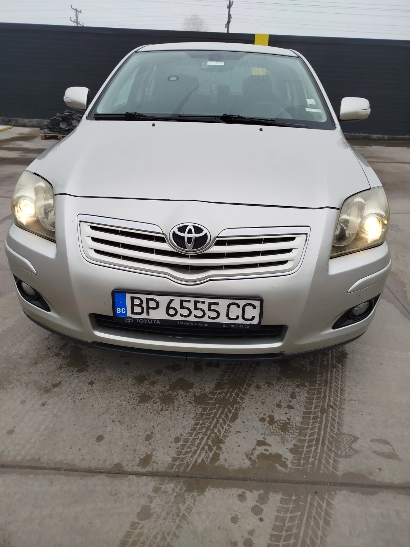 Toyota Avensis  - изображение 2