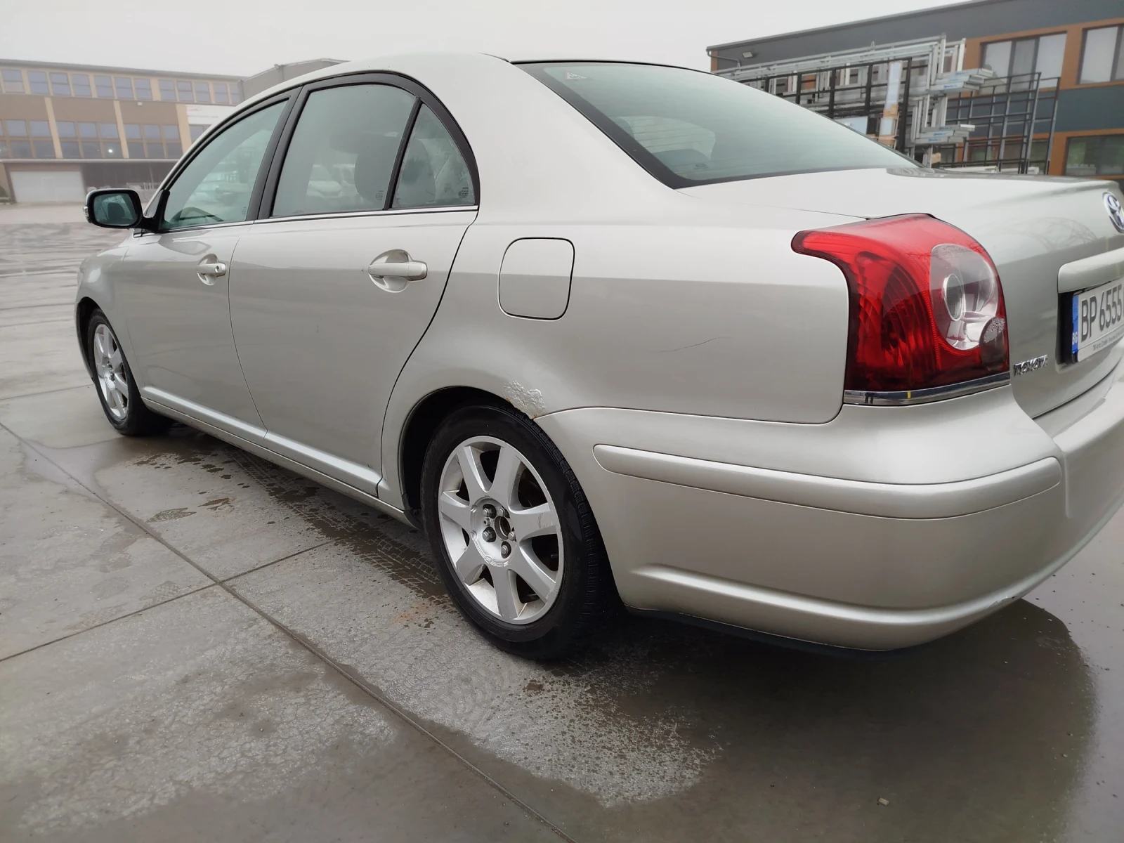 Toyota Avensis  - изображение 3