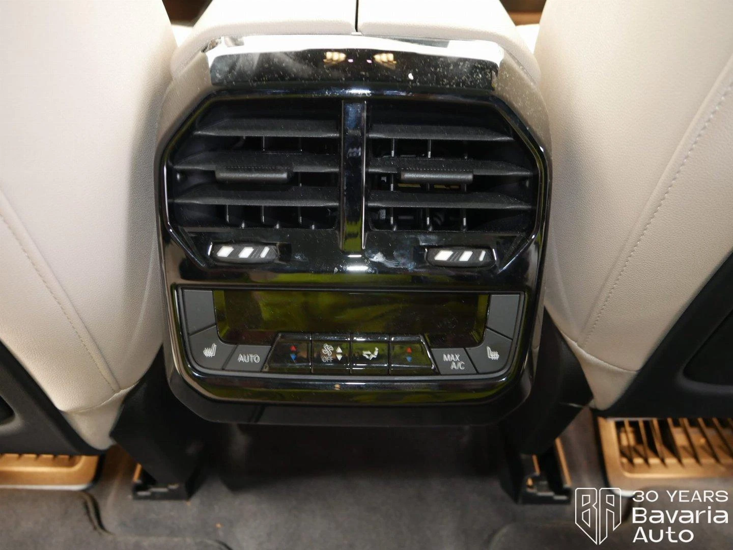 BMW iX 40 xDrive Sport | Mobile.bg � ����������� 14