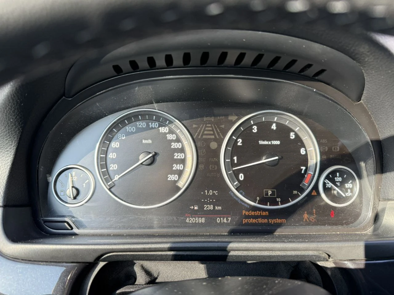 BMW 523 3.0i 204 к.с. - изображение 9