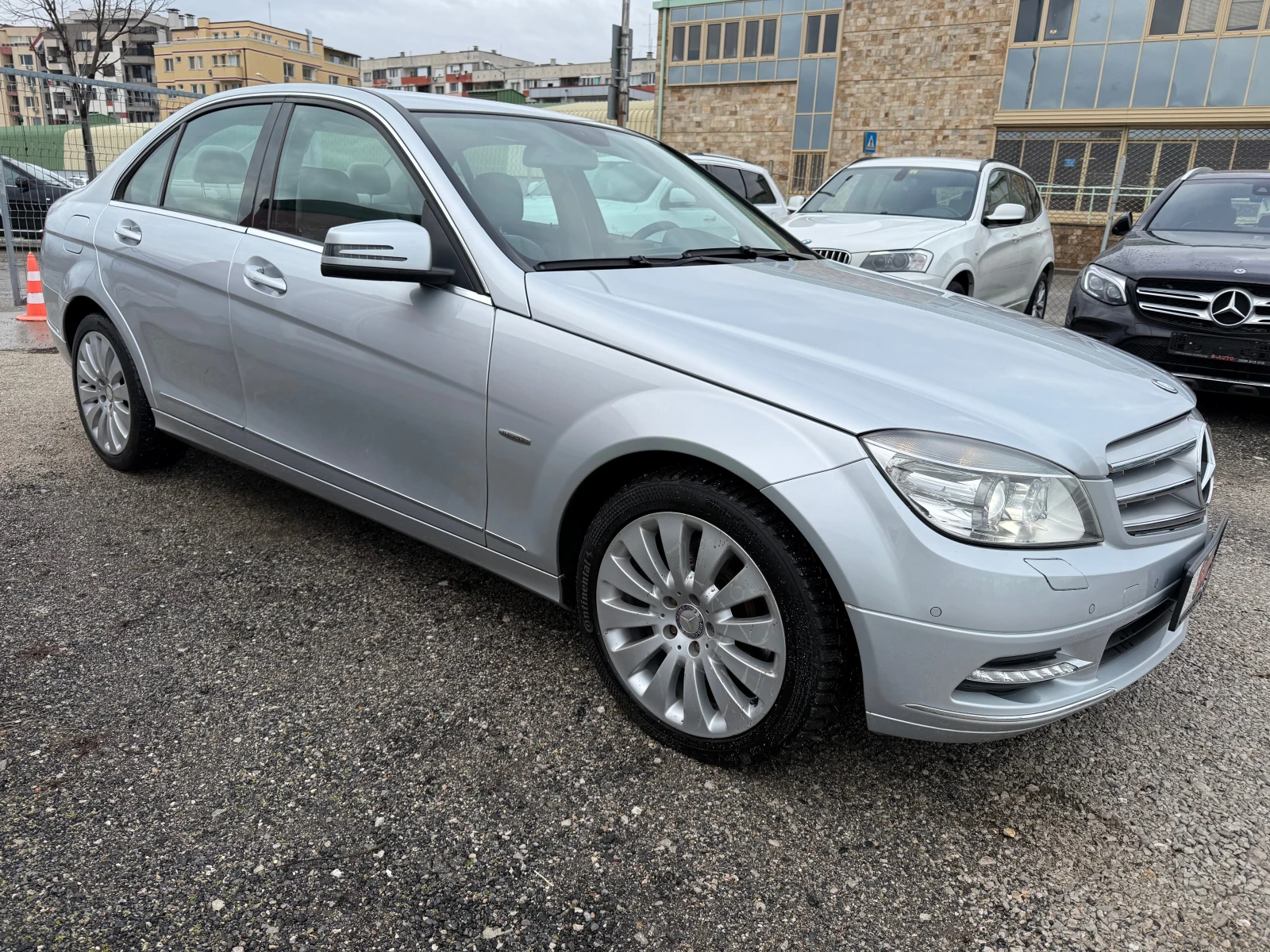 Mercedes-Benz C 350 V6 4Matic* АВТОМАТ* КАМЕРА* ПОДГРЕВ* КОЖА* NAVI - изображение 3